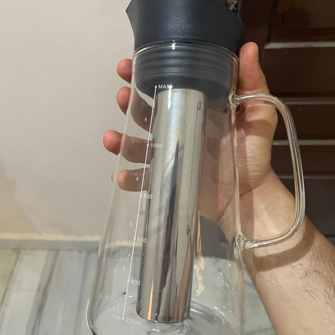 صانعة جرة القهوة الباردة