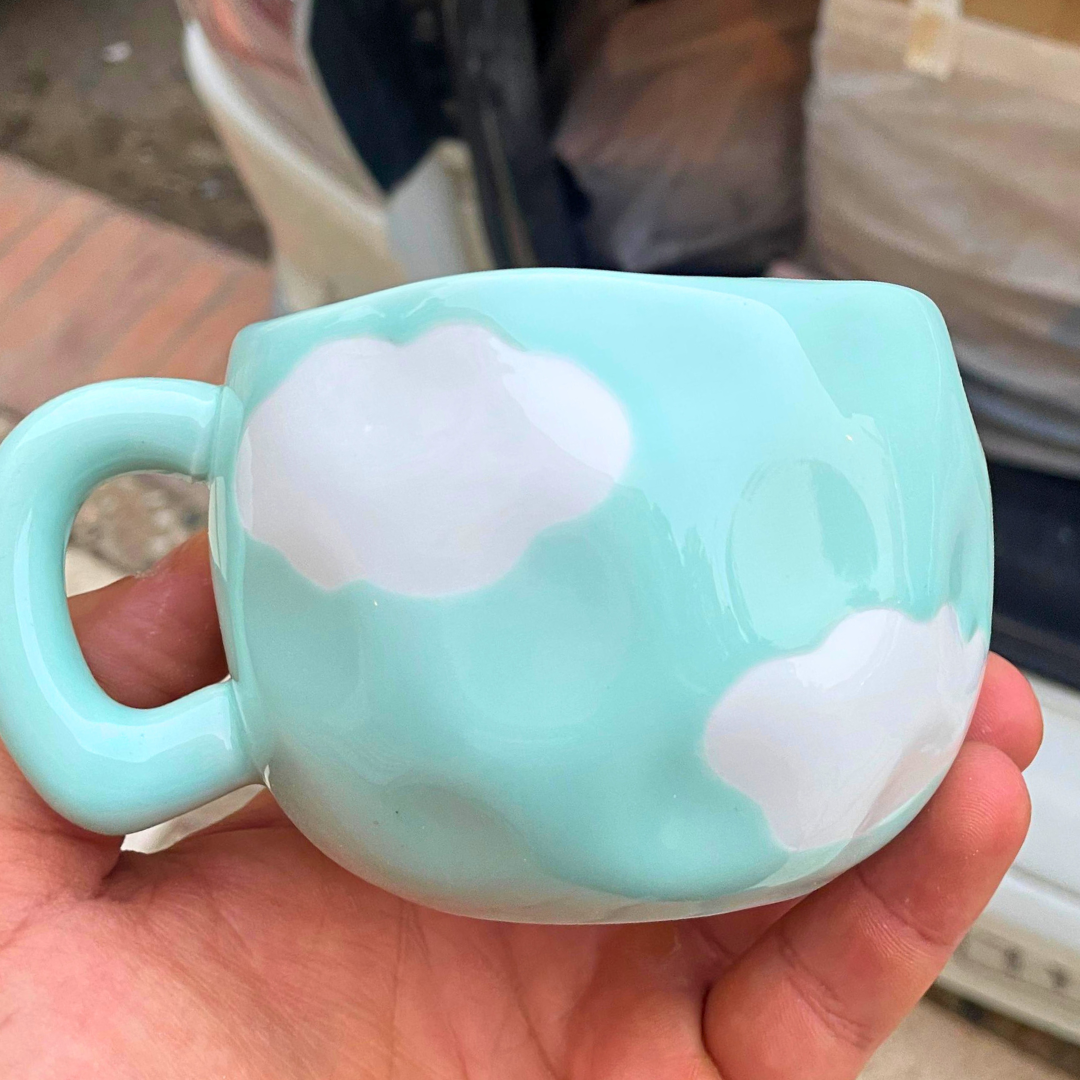 كوب أزرق سماوي