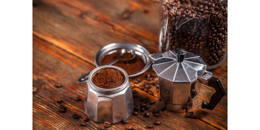 كيفية تحضير القهوة باستخدام قدر الموكا بوت - دليل خطوة بخطوة