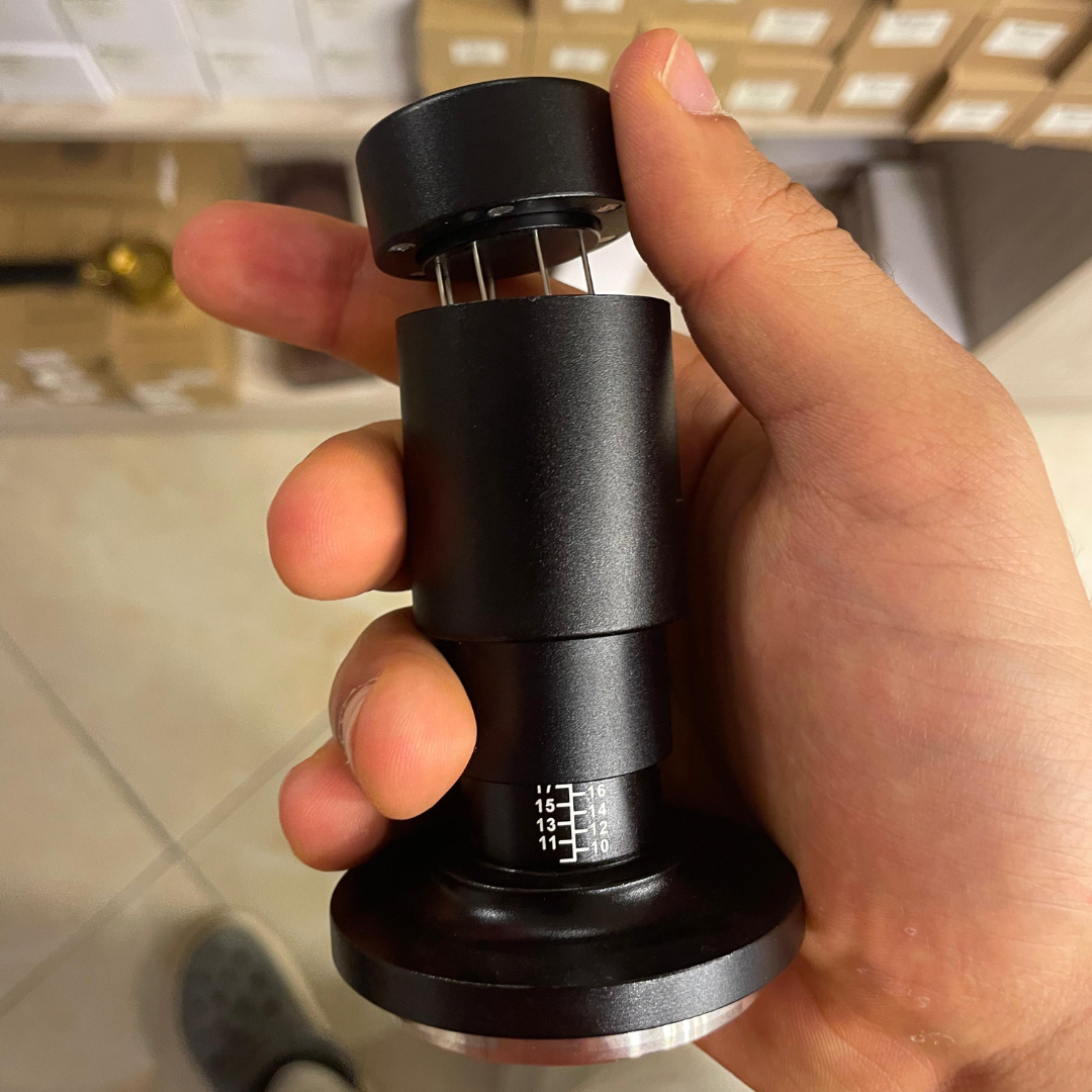 مكبس قهوة بمفكك تكتلات 